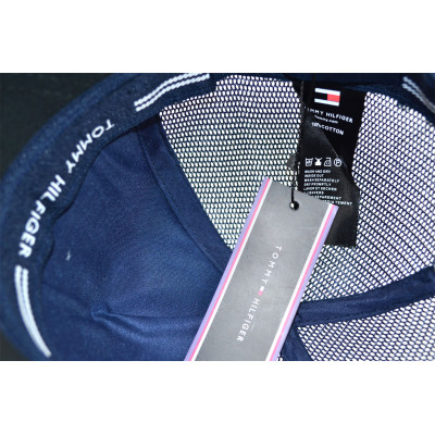 Бейсболка trucker Classic Tommy Hilfiger 56-58 см KE T1730-52 Світло-сіра Бейсболка trucker Classic Tommy Hilfiger 56-58 см KE T1730-52 Світло-сіра